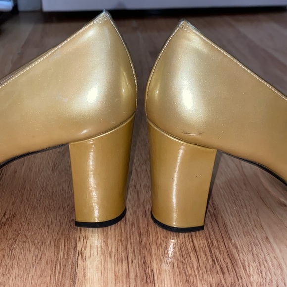 Vintage 80’s 90’s Stuart Weitzman Gold Heels Pumps Block Heel 8.5 - Picture 6 of 11